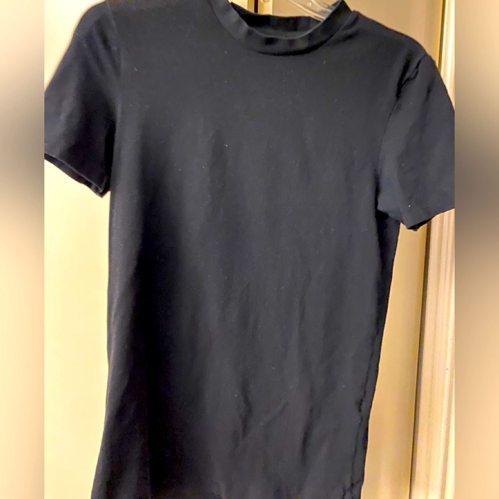 ASOS DESIGN “MUSCLE-FIT” SHIRT